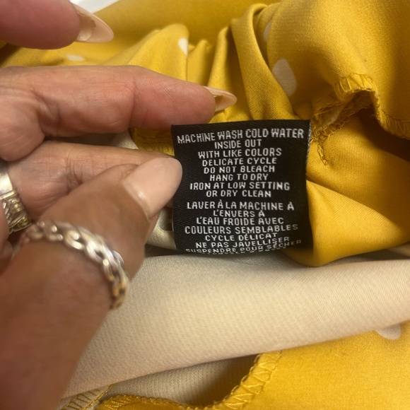 Styling Yellow Polka Dot Ankle Pants (like New) - Picture 8 of 8